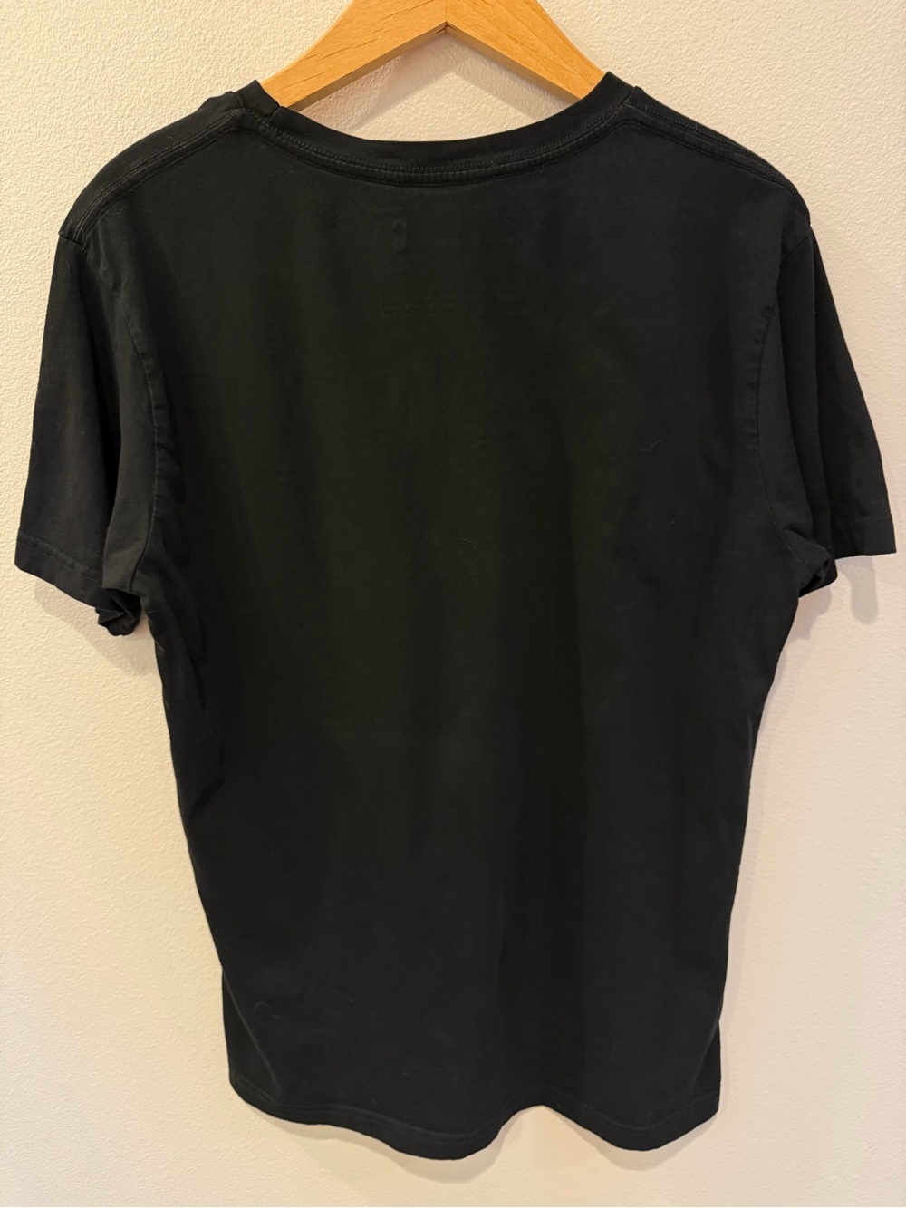 Official Hamilton Black Short Sleeve Tee with Gold Star Logo - Picture 3 of 3
